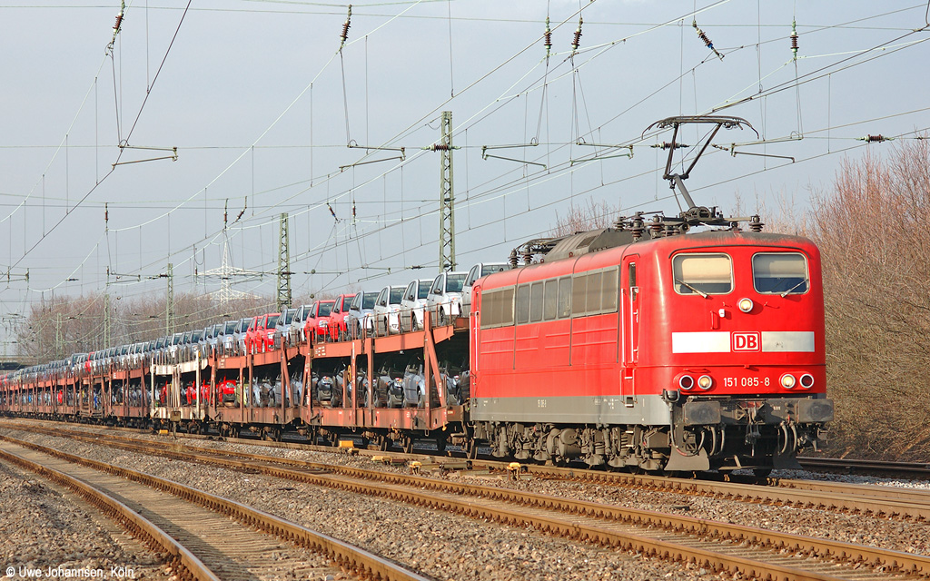 151 085-8