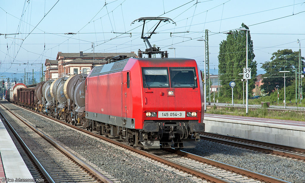 145 054-3