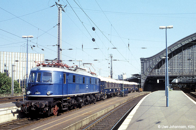 E18 03